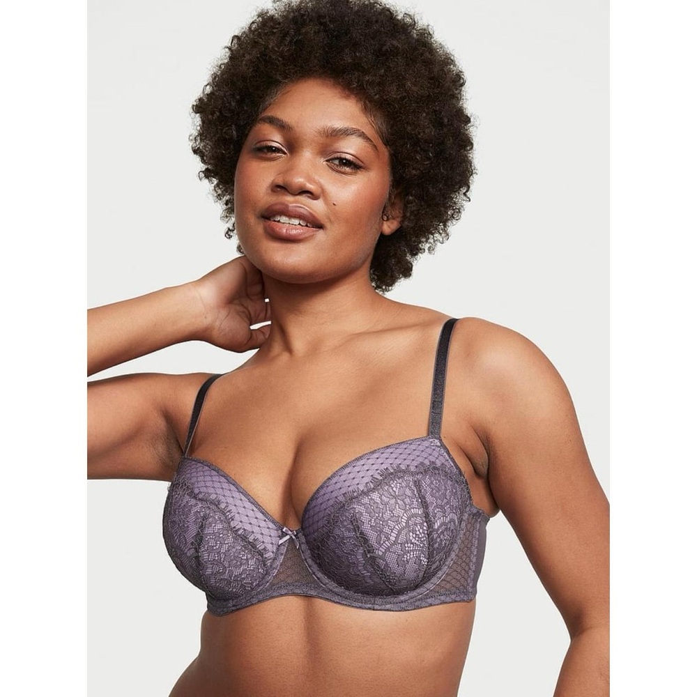 VICTORIA’S SECRET Dream Angels Lace Lightly Lined Demi Bra Size 32C NEW